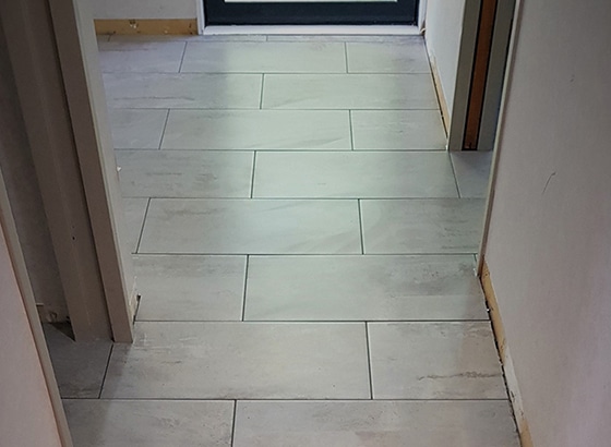 Staggered Entry Tiles